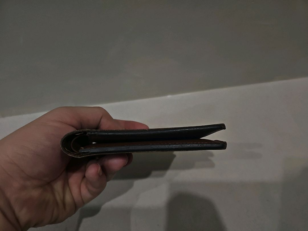 루이비통 정품 모노그램 이클립스 반지갑 팝니다 이미지