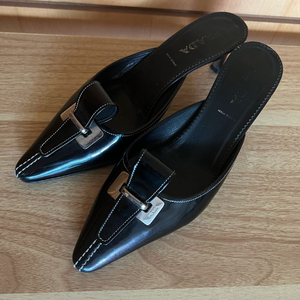 정품) 프라다 뮬 힐 37사이즈