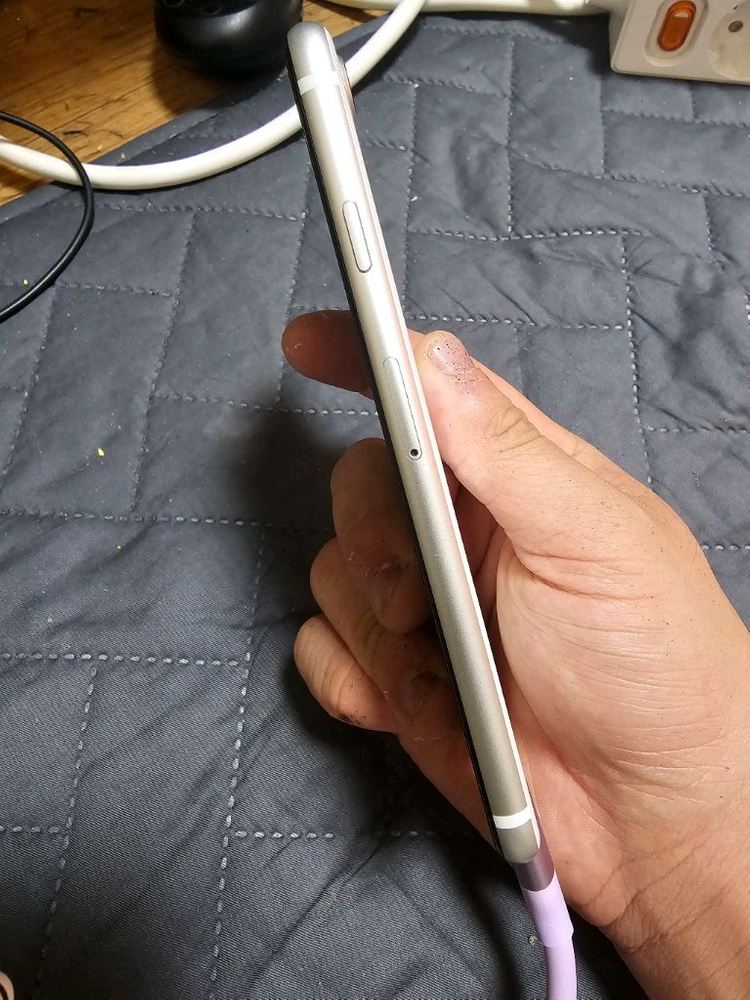 아이폰se2 256GB--2