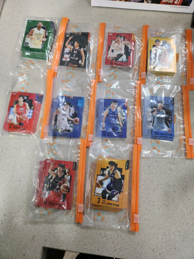 KBL 전구단 전선수 파스텔 / 패러렐 / 홀로 / 노멀 카드 / 오토 판매합니다.--3