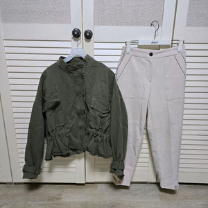 난닝구 카키자켓과 아이보리 슬랙스 세트