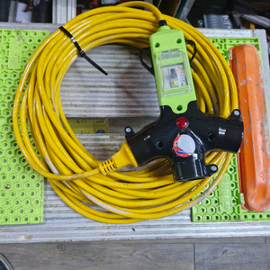 작업선 전기선 리드선 방우형차단기 35M3P2.0SQ 공도구검사완료 합격