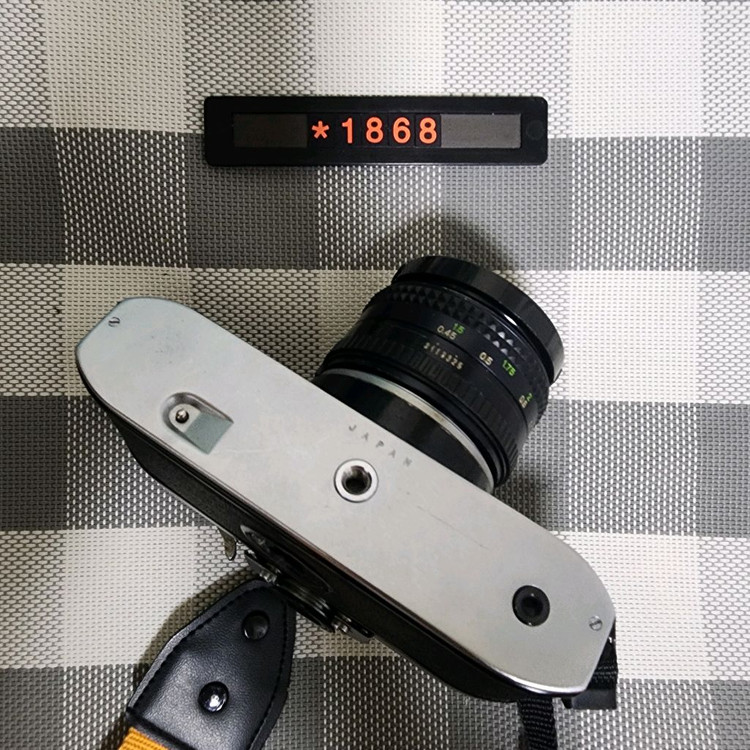 미놀타 SR-1 필름카메라 1.4 단렌즈 장착 이미지