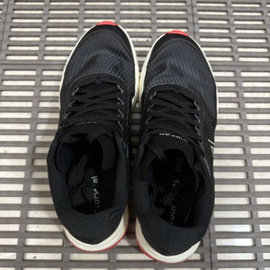 노말 제락02 트레일러닝화