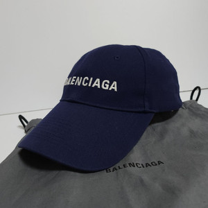 [L] 발렌시아가 네이비 자수 로고 볼캡 모자