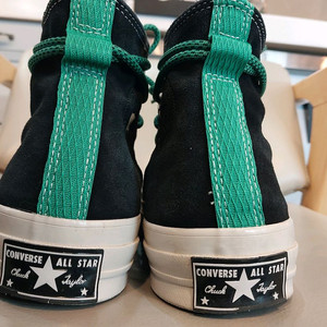 컨버스 척 70 디지털 터레인 스웨이드 블랙 260사이즈