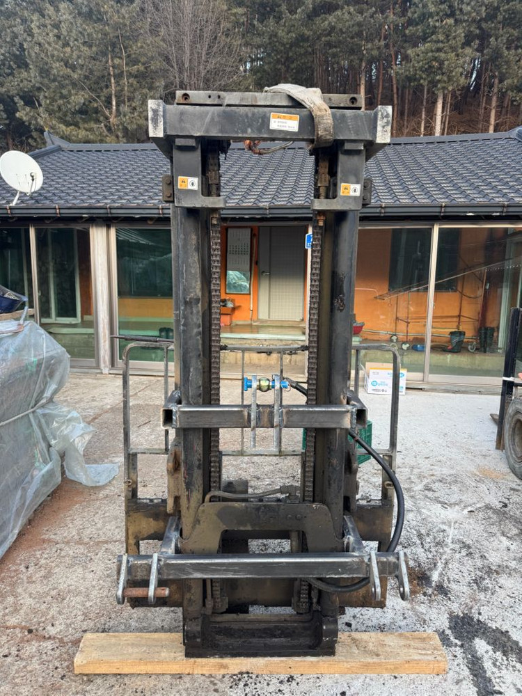 트랙터 후방지게차 후방마스트 이미지