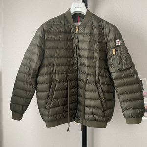 (정품)몽클레어(Moncler)야상봄버 패딩 고프레(Gaufre) 카키컬러 사이즈3
