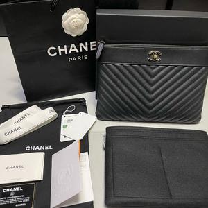 샤넬 캐비어 뉴미듐 클러치 가방(최종가)