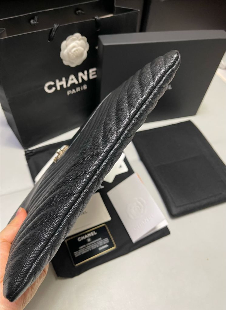 샤넬 캐비어 뉴미듐 클러치 가방(최종가)--3