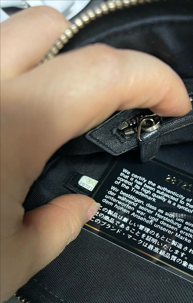 샤넬 캐비어 뉴미듐 클러치 가방(최종가)--6