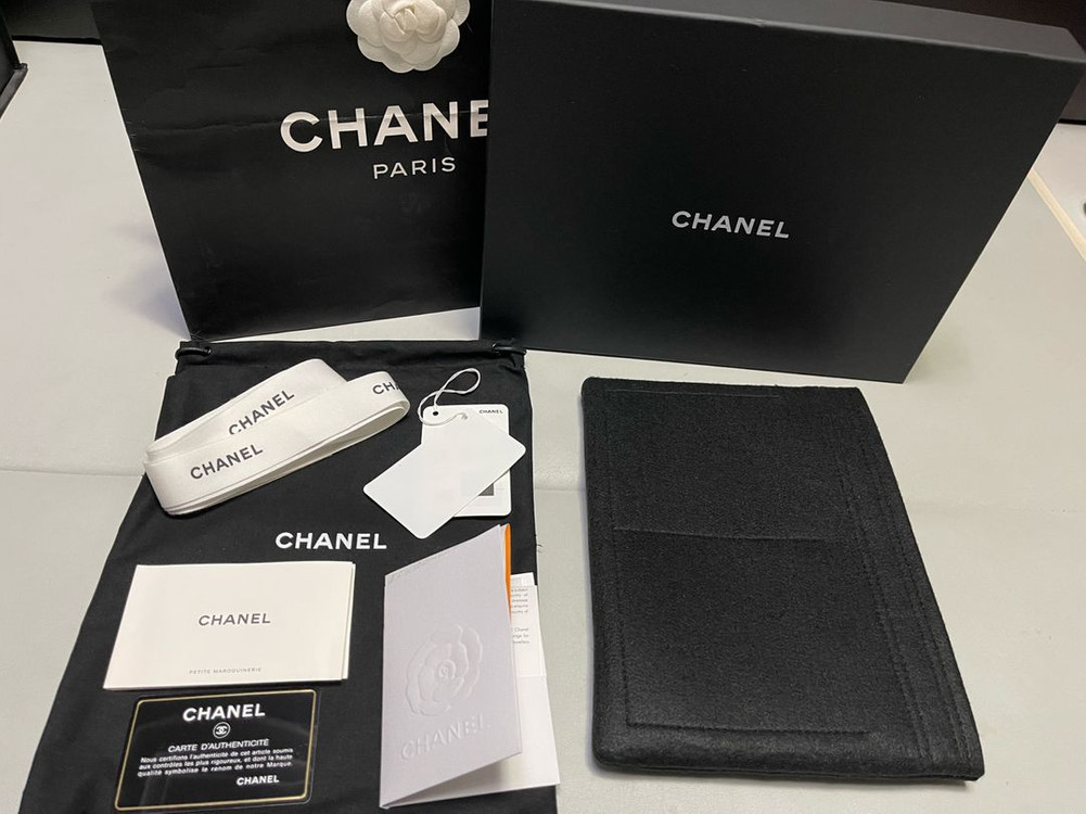 샤넬 캐비어 뉴미듐 클러치 가방(최종가)--7