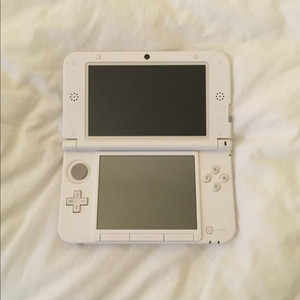 닌텐도 3DS xl 화이트 판매
