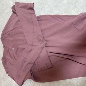 룰루레몬 스위프틀리, 크루넥 일괄