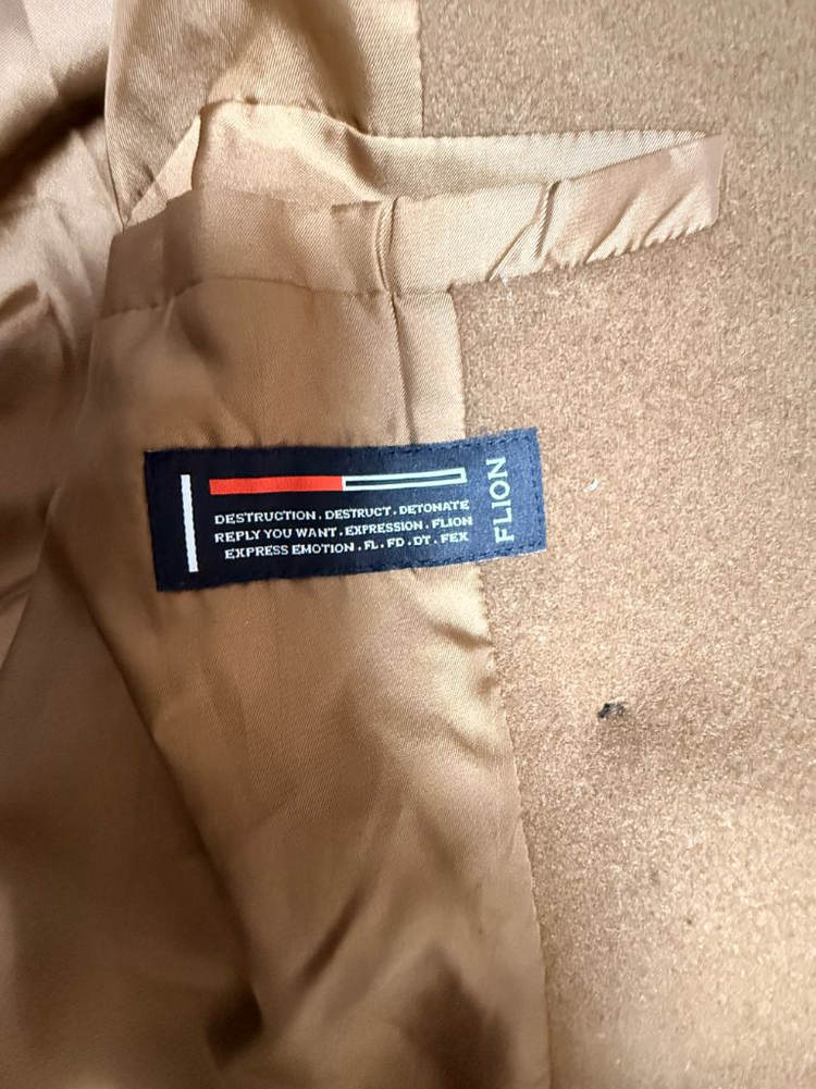 더블브레스트 코트--4