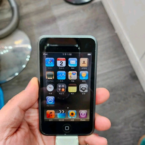 아이팟터치1세대 차량용 연결잭포함 판매합니다 이미지