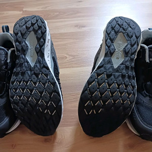 블랙야크 등산화 검정색 270, 275