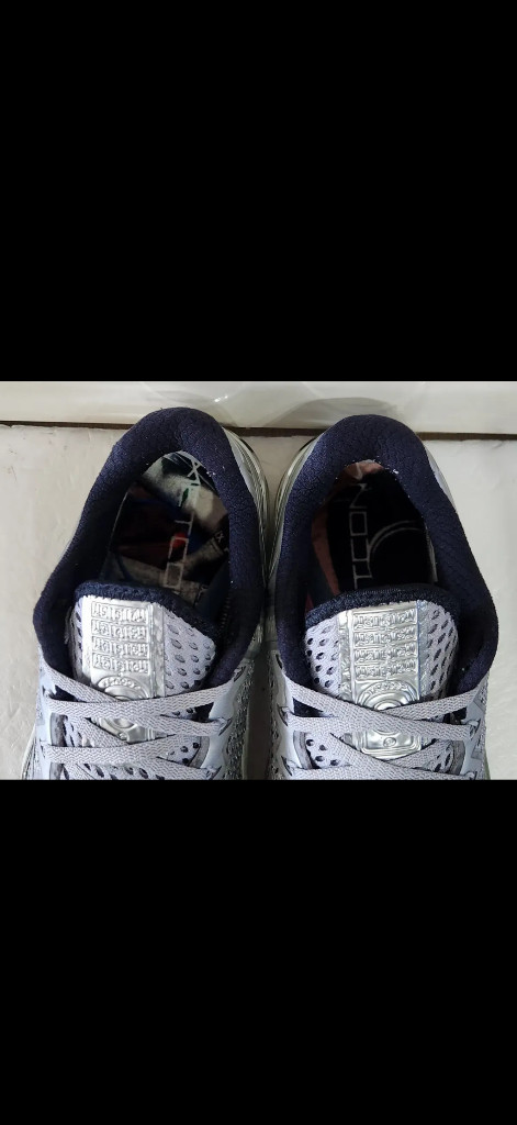 나이키 메트콘6 메탈릭실버 250--2