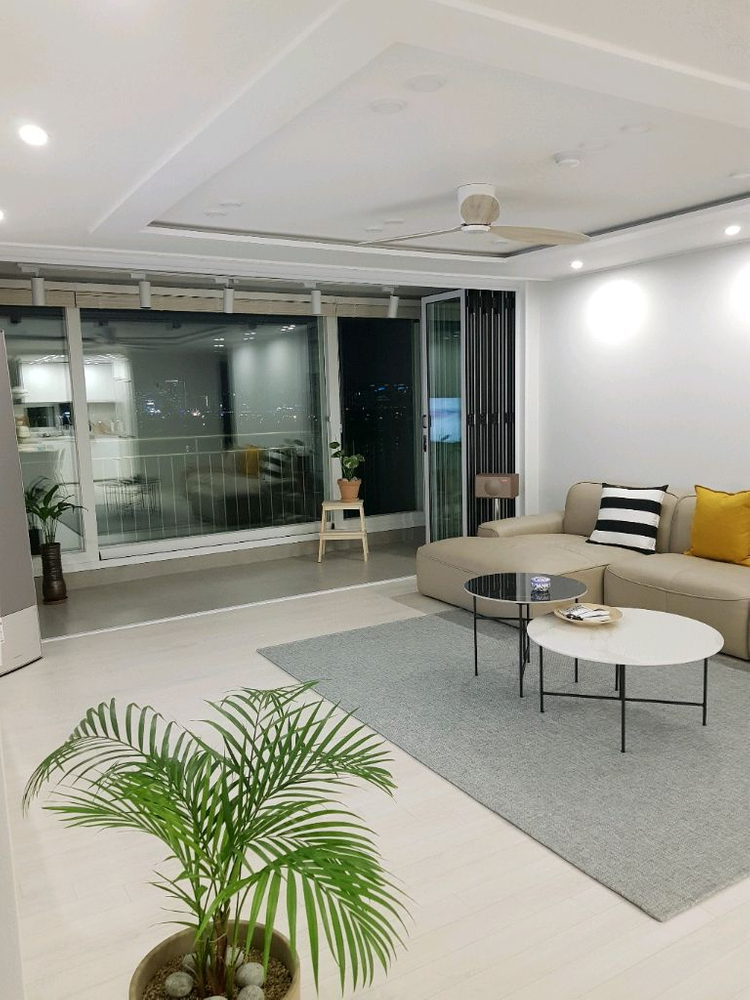 까사미아 몰타 세라믹 거실 테이블(원형)--1