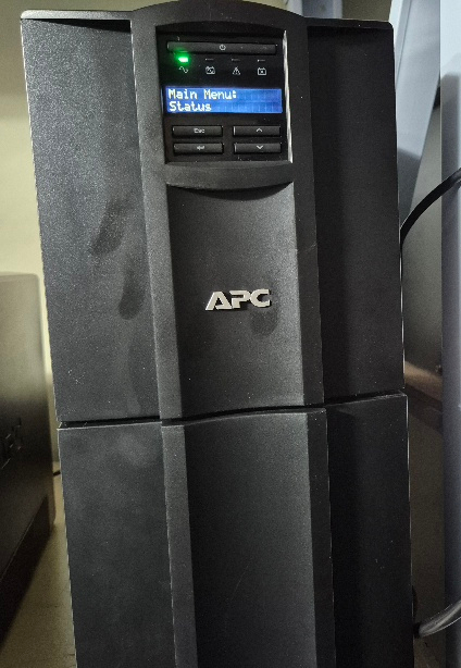 2200VA LCD ups smt2200i 중고ups--1