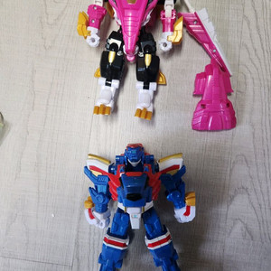 미니특공대 애니멀트론 크로커, 라이온