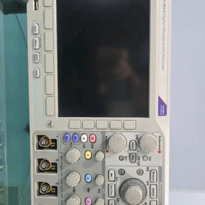 DPO 3014 Digital Phosphor Oscilloscope