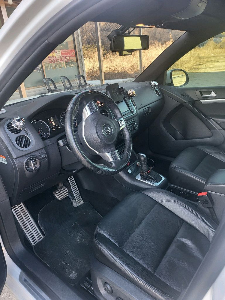 폭스바겐 티구안 이미지