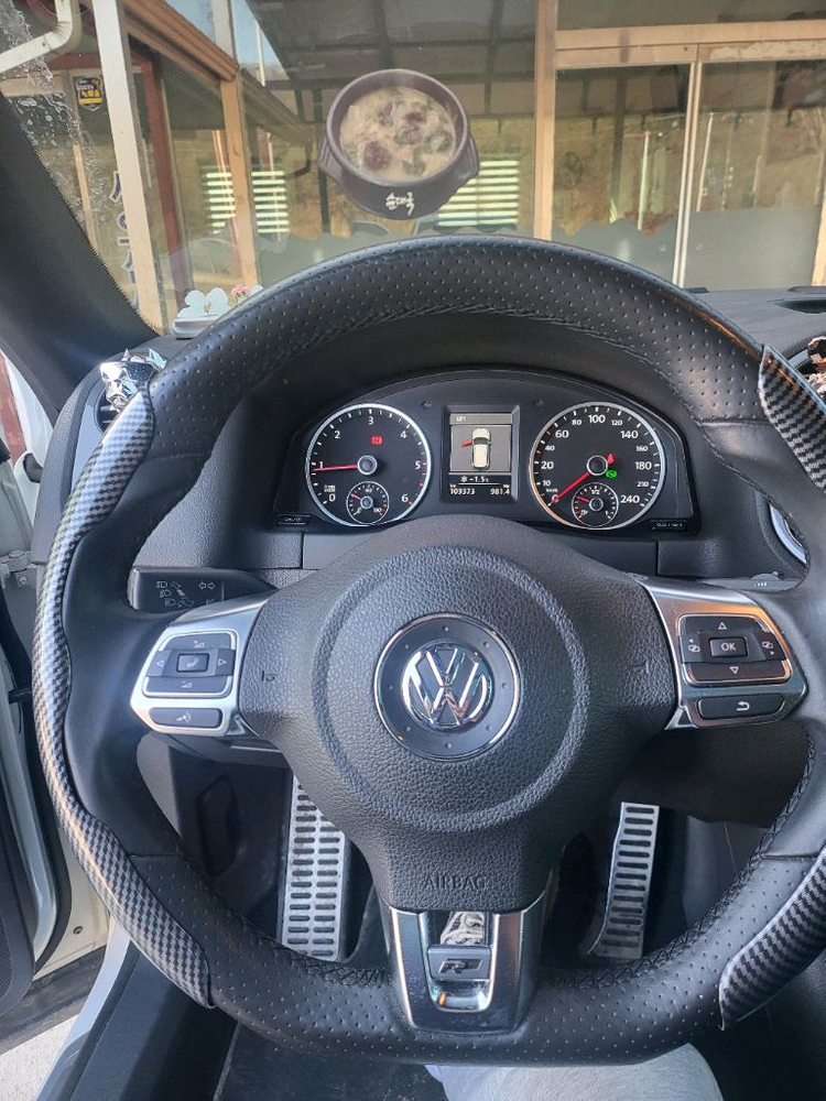 폭스바겐 티구안 이미지