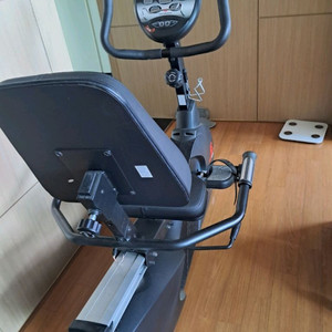자전거 실내 운동기구 좌식싸이클 이미지