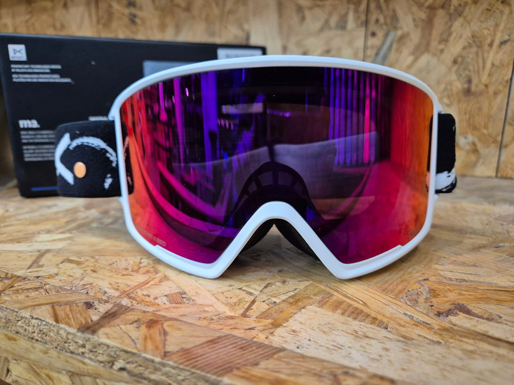 아논 M3 화이트 프레임 고글/렌즈3개 팝니다--2