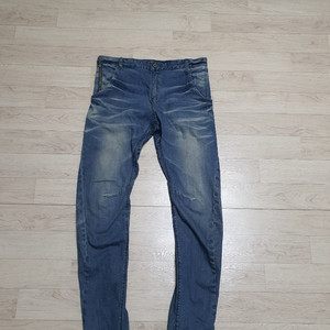 31 코데즈 컴바인 매장품 청바지 허리31사이즈 좋아요 이미지