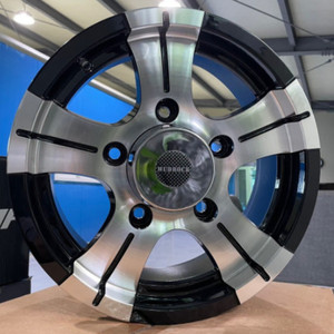 봉고4륜 포터4륜 15인치 휠 판매합니다.