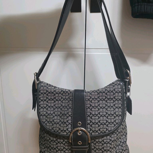 코치 시그니처패턴 숄더백