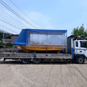 낚시용 보트 이미지