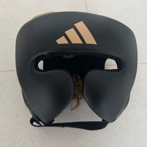 아디디스 아디스타 헤드기어 이미지