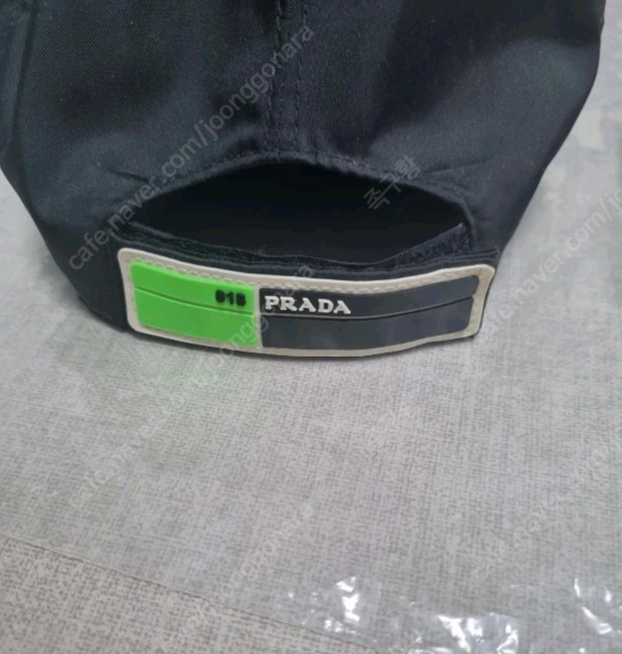 프라다 개버딘 나일론 모자 볼캡 L--7
