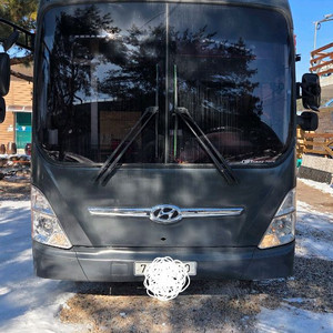 대형 버스 캠핑카 이미지