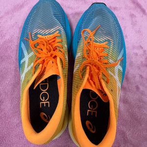 아식스 메타스피드 엣지 파리에디션 235mm