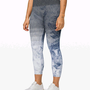 룰루레몬 Ebb to Train Tight 2 사이즈 레깅스