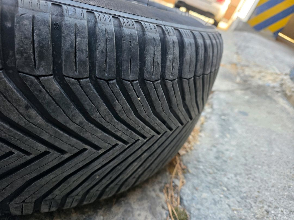 쏘렌토 모모 휠 미쉐린 cc2 타이어 판매 이미지