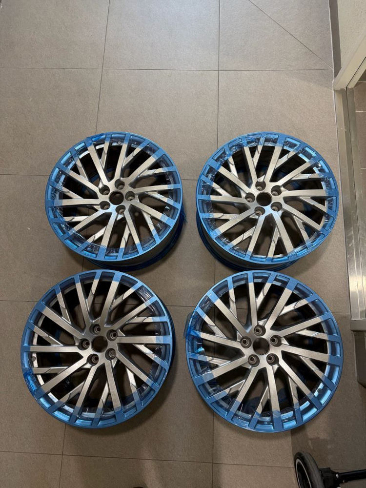 아우디 A8 순정 정품 휠 55TFSI,50TDI / A6,A7,Q5,Q7,Q8 호환가능 판매합니다 이미지