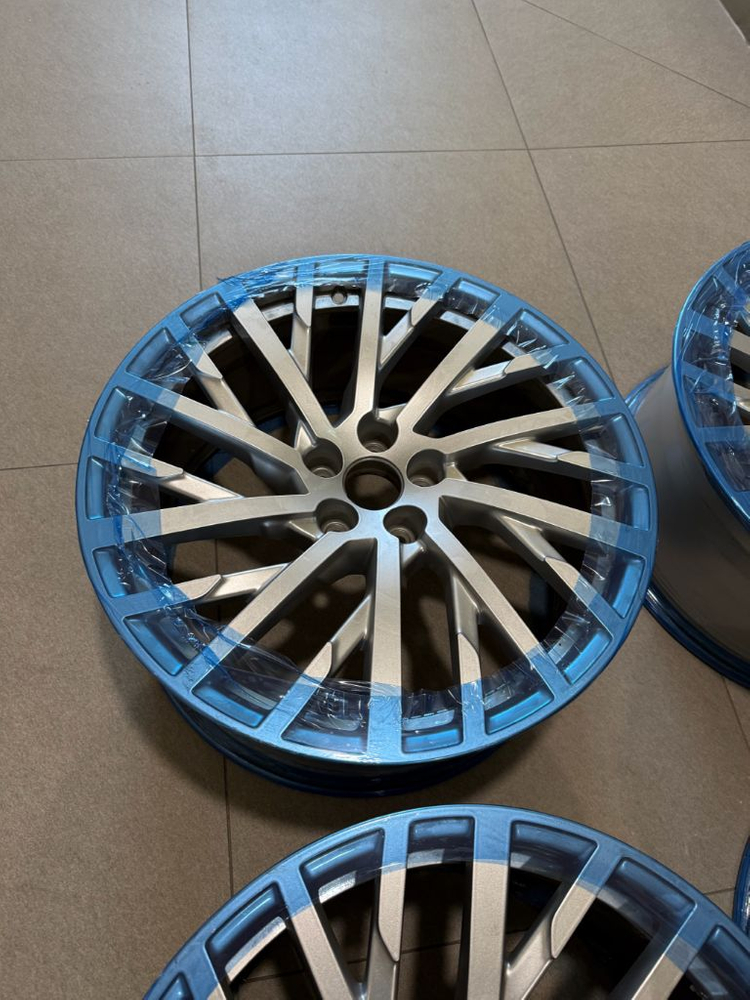 아우디 A8 순정 정품 휠 55TFSI,50TDI / A6,A7,Q5,Q7,Q8 호환가능 판매합니다 이미지