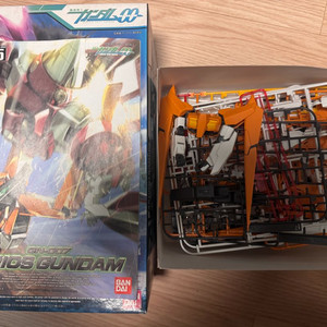 1/100 아리오스 HG 엑시아 부분 조립품