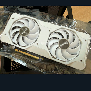 RTX 4060 화이트( 삽니다) 금액협의가능