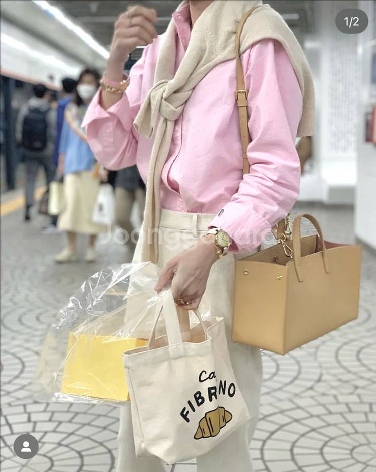 피브레노 롱 피콜리나 백 34머쉬룸 컬러 +투톤스트랩 새상품 fibreno 베이지가방 피브레노가방 토트백 숄더백--7