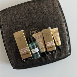 샤넬 파우치와 샘플4종