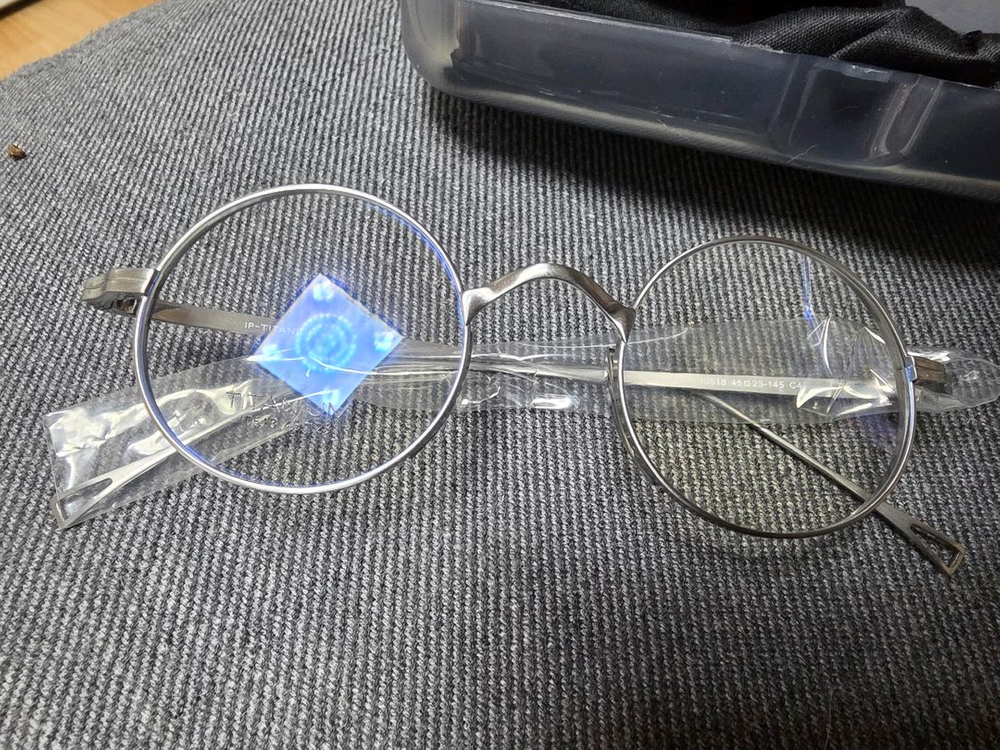 원형 티타늄 안경테--1