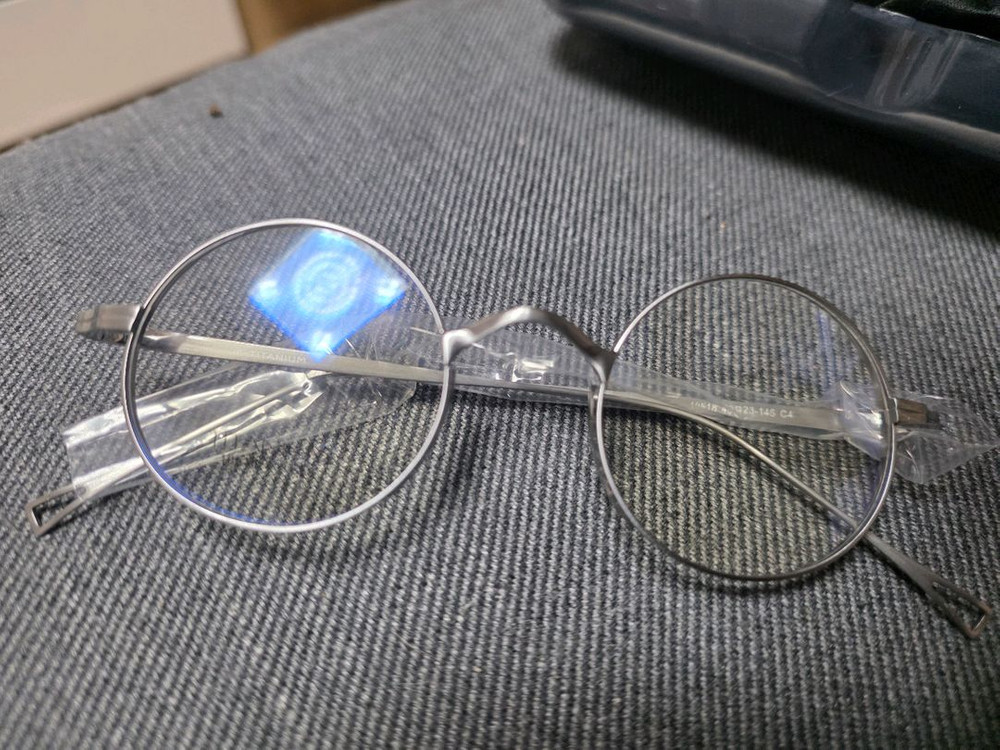 원형 티타늄 안경테--3