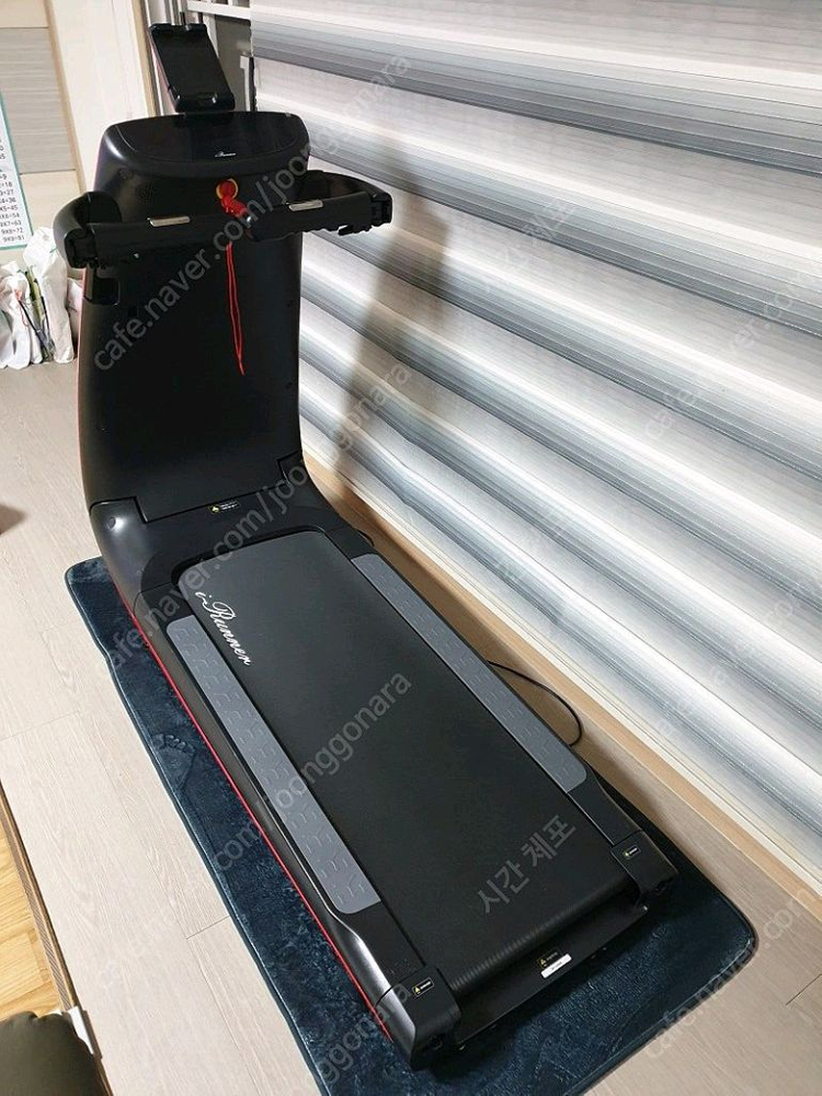 새제품150만원-->35만원 아이러너 런닝머신 워킹머신 워킹패드 저렴하게 팝니다.--3