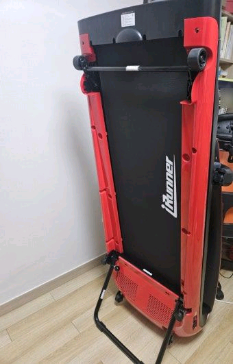 새제품150만원-->35만원 아이러너 런닝머신 워킹머신 워킹패드 저렴하게 팝니다.--6